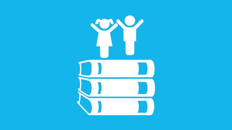 to børn hopper på bogstabel 
